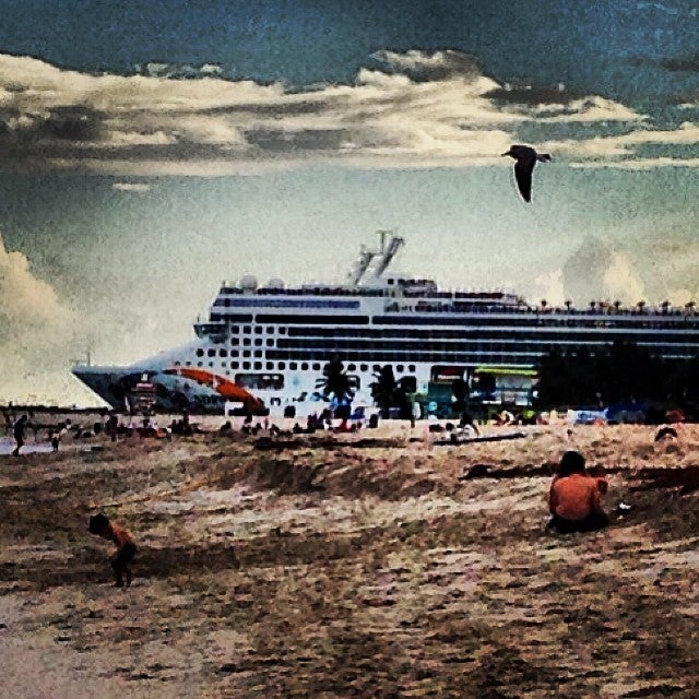 Photo of 3rd Street Beach