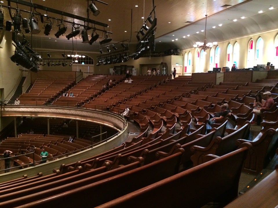 Photo of Ryman Auditorium