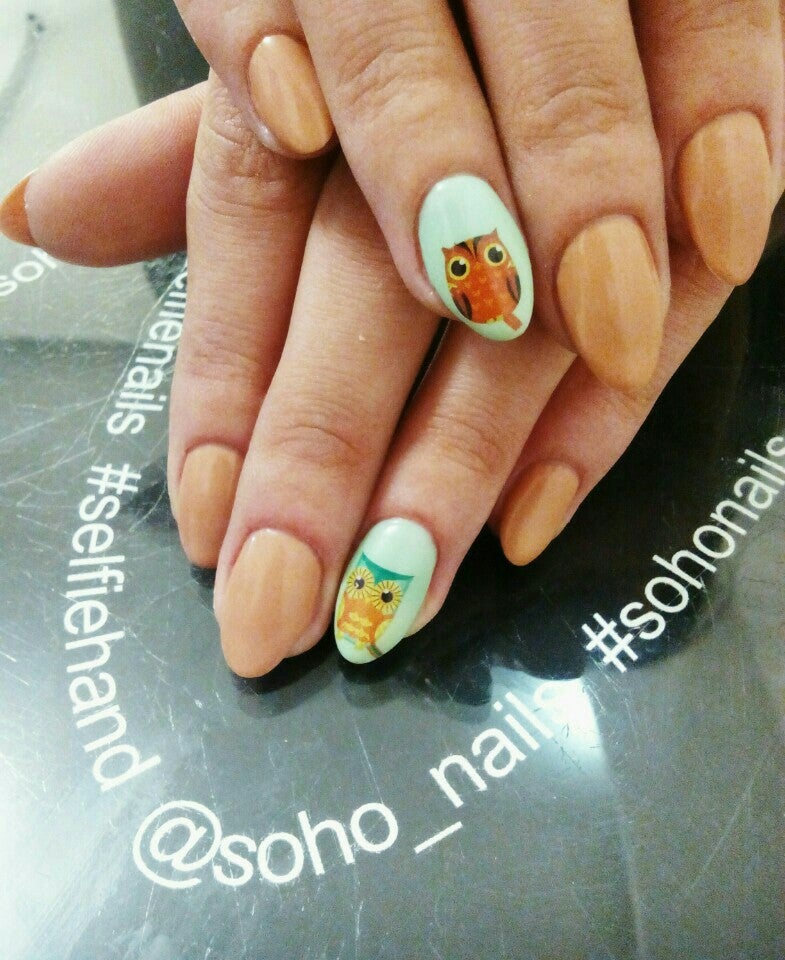 Сохо студия красоты. Soho nails мясницкая. Сохо ногтей. Nail bar в торговом центре. Soho nails мясницкая.