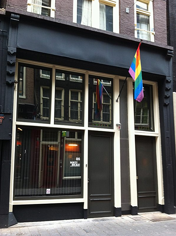 Gay places in Warmoesstraat in Amsterdam