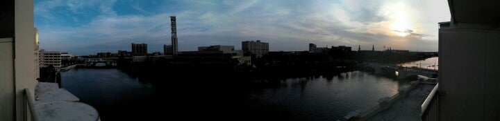 Photo of Sheraton Tampa Riverwalk Hotel